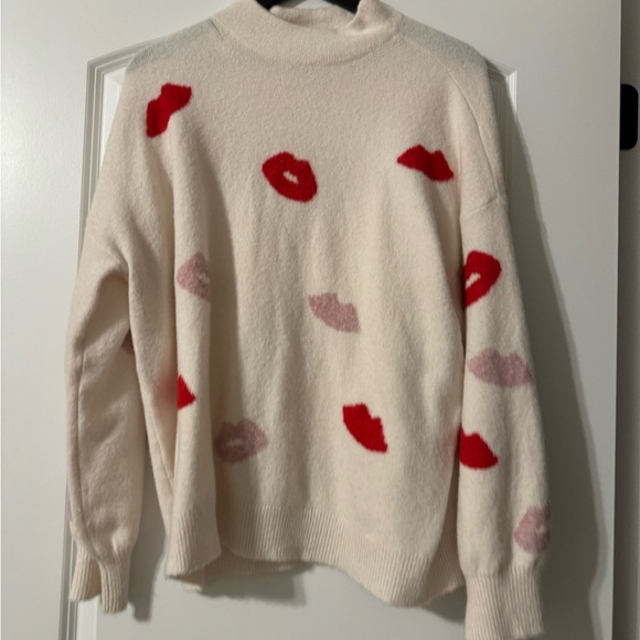 Lips Mock Neck Sweater - Picture 5 of 5